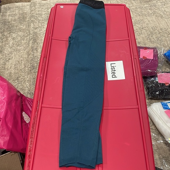 Lululemon dark green leggings - Picture 1 of 16